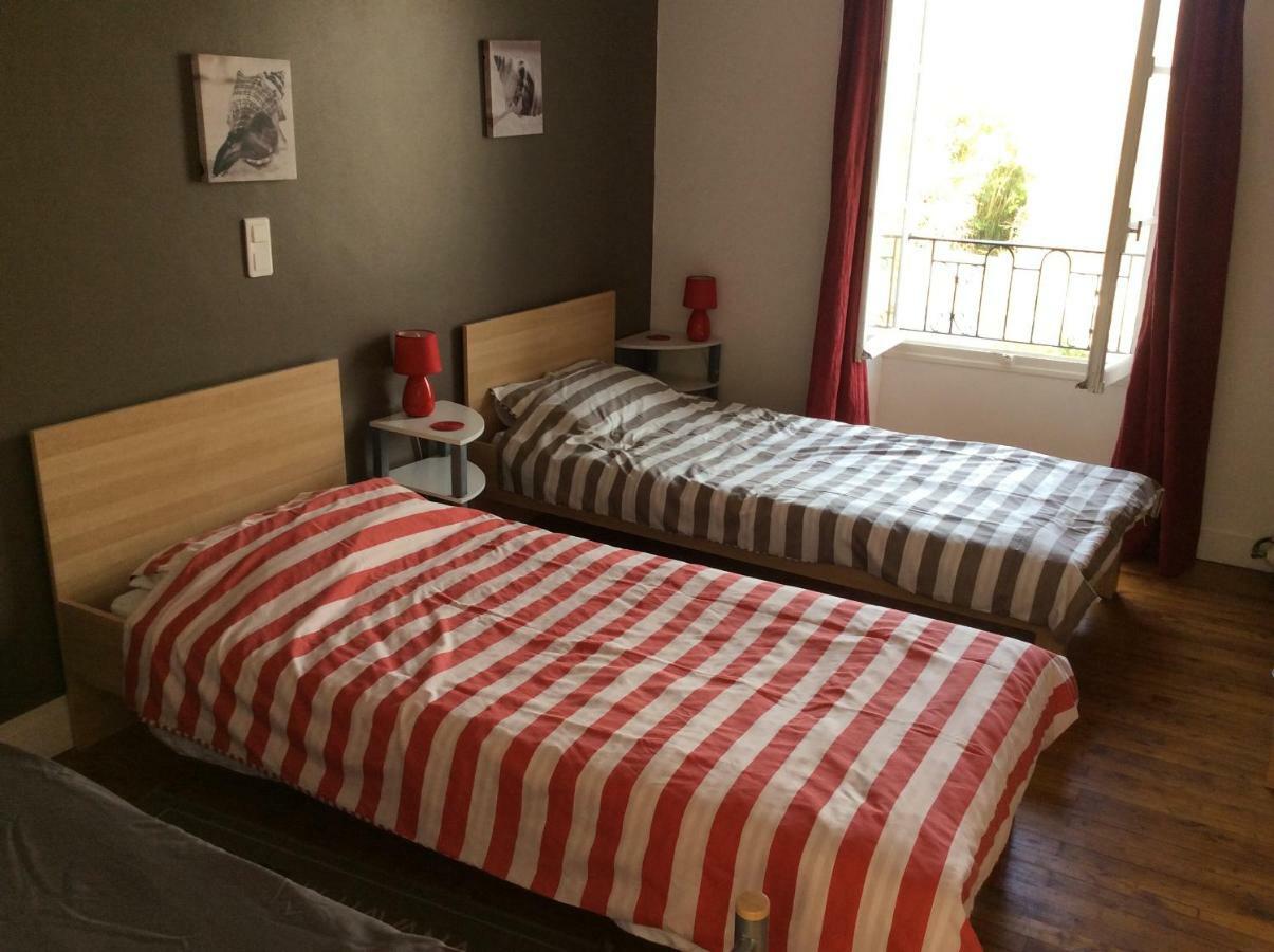 Bed and Breakfast Le Petit Bijou Saint-Fraigne Zewnętrze zdjęcie